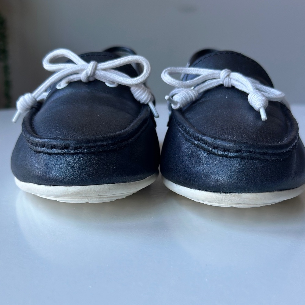 Cole Haan Grand OS Boat Shoes 9.5W  Navy Leather Studded Heel - Picture 6 of 16